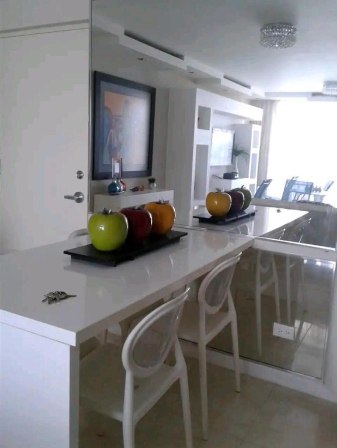 Beach Apartments At Marbella Del Caribe San Juan Extérieur photo